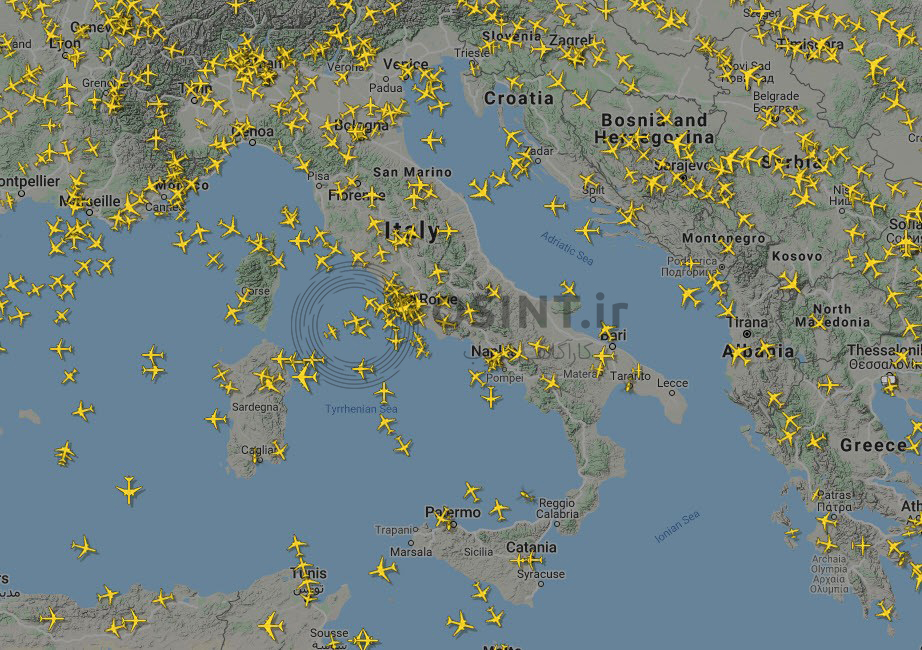 تصویر ترافیک هوایی در حوالی ظهر (منبع: Flightradar24)
